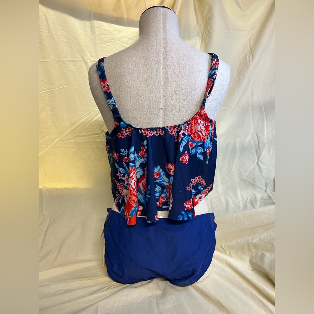 Bathing suit 😎 - Picture 4 of 15